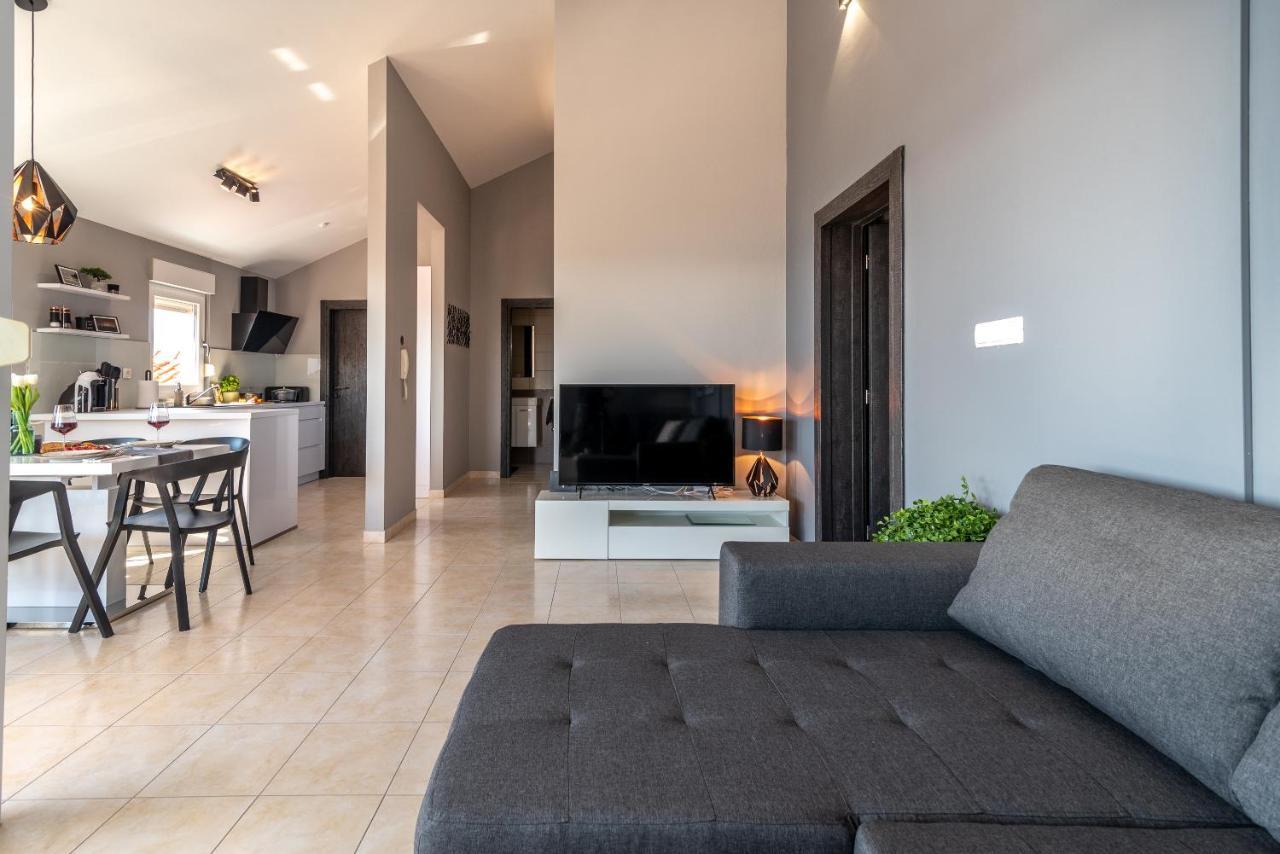 Apartment No. 8 トロギール エクステリア 写真